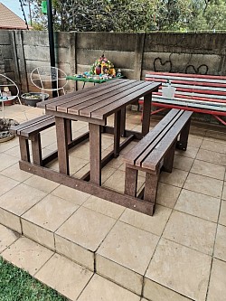 Picnic Tables Without Backrests